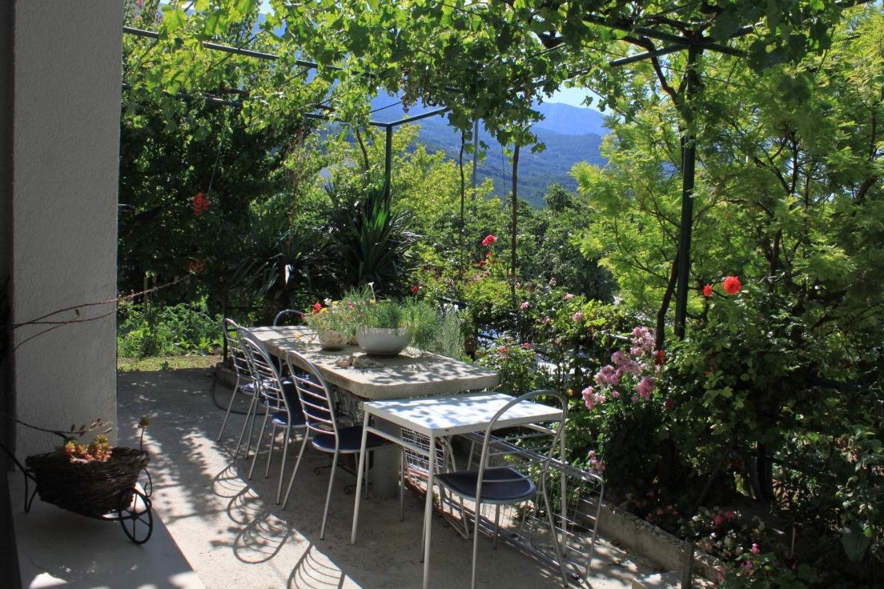 Apartments And Rooms With Parking Space Tucepi, Makarska - 6901 Exterior foto