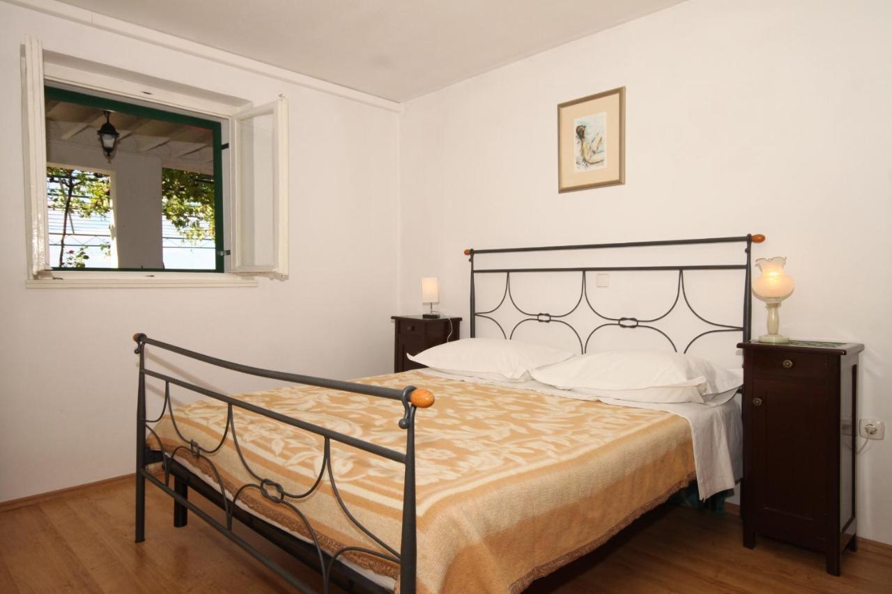 Apartments And Rooms With Parking Space Tucepi, Makarska - 6901 Exterior foto