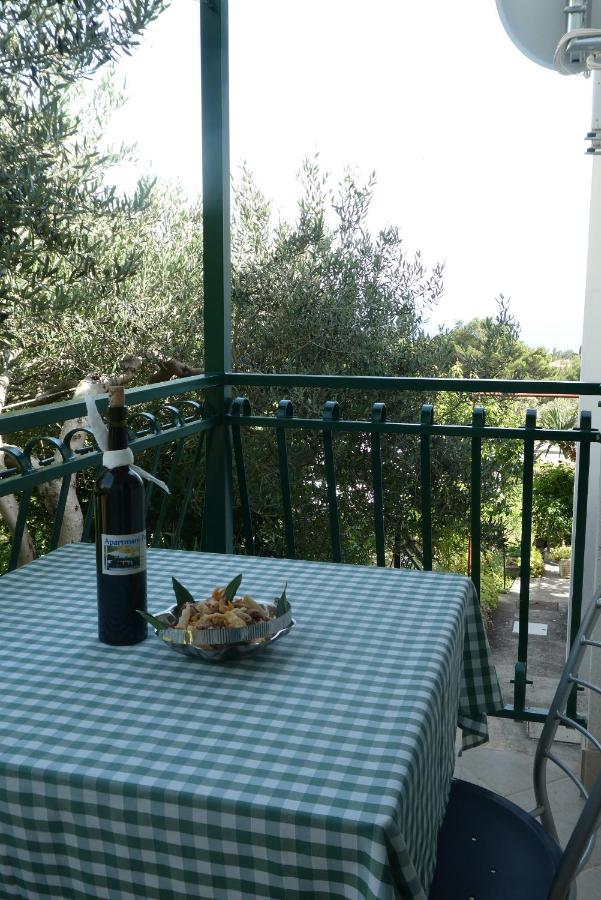 Apartments And Rooms With Parking Space Tucepi, Makarska - 6901 Exterior foto