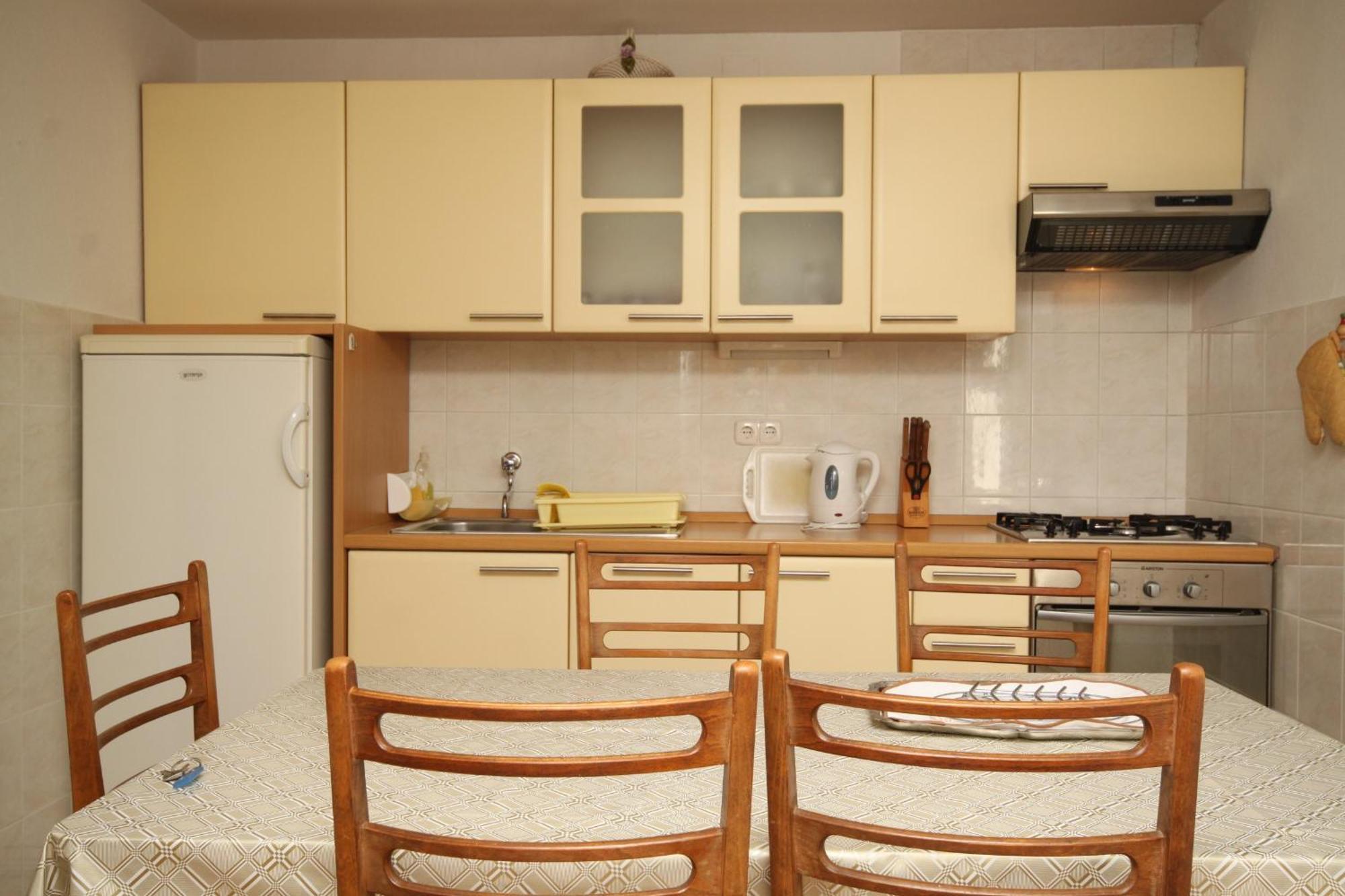 Apartments And Rooms With Parking Space Tucepi, Makarska - 6901 Quarto foto